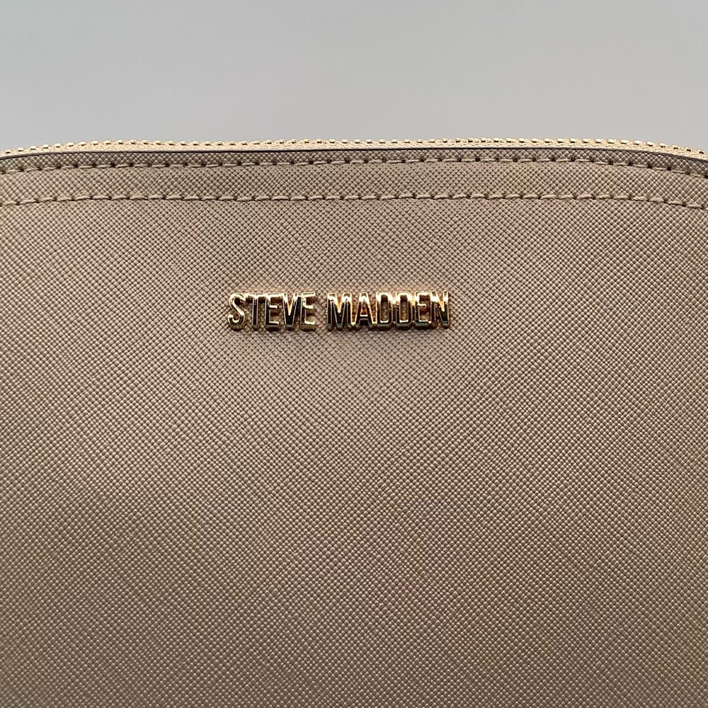 NWT Steve Madden Camel Dome crossbody. - Picture 12 of 16